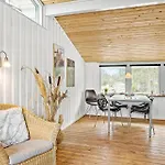 בית נופש 118-vestervig-sivsangervej-18 *